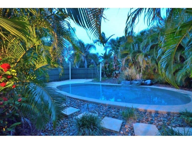 14 Werita Court, Sunrise Beach QLD 4567