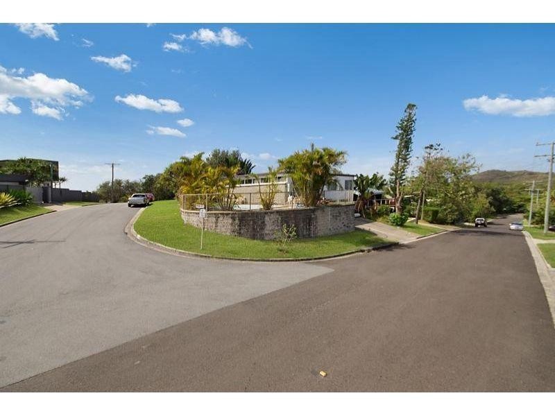 8 Lorikeet Drive, Peregian Beach QLD 4573