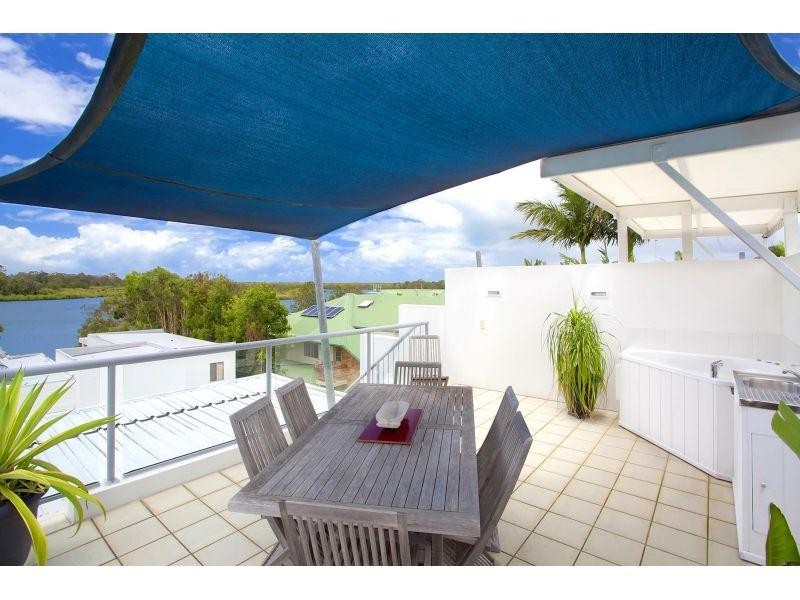 1/12 Blakesley Street, Tewantin QLD 4565