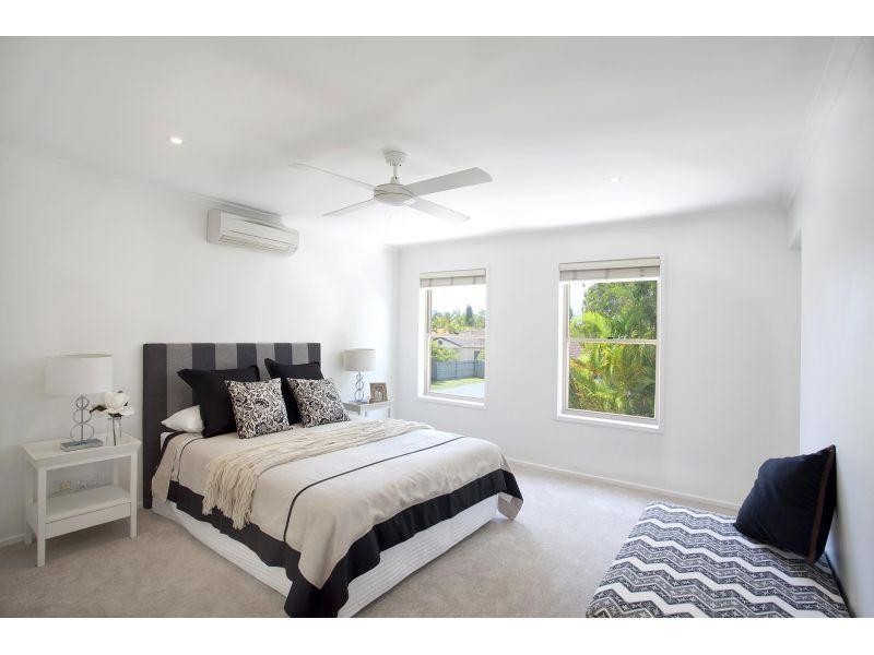 5 Sailfish Court, Noosa Waters QLD 4566