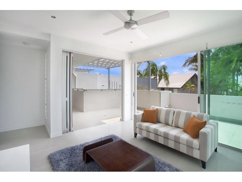 2/201 Gympie Terrace, Noosaville QLD 4566