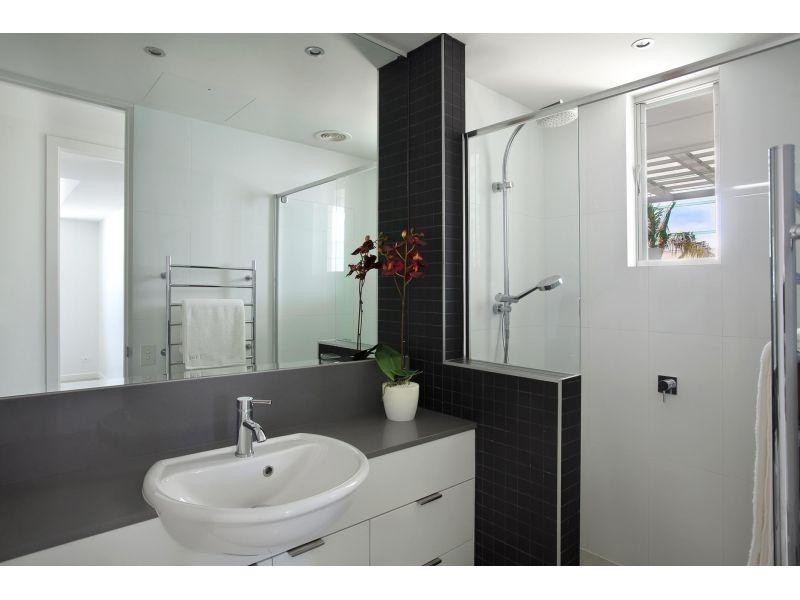 2/201 Gympie Terrace, Noosaville QLD 4566