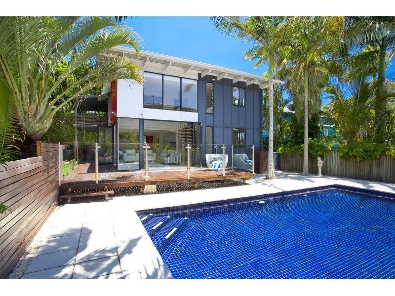 22 Edward Street, Noosaville QLD 4566