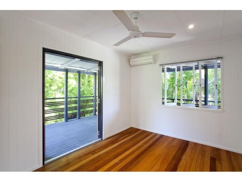 22 Edward Street, Noosaville QLD 4566