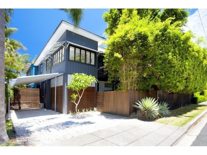 22 Edward Street, Noosaville QLD 4566