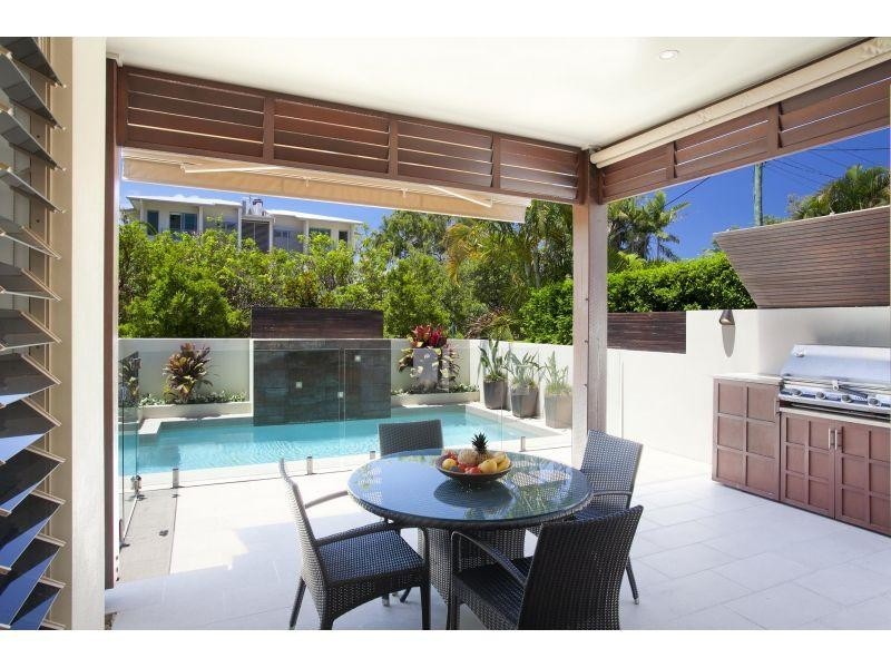 1/16 Elizabeth Street, Noosaville QLD 4566