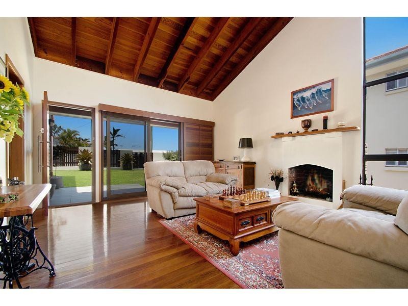 18 Pelican Street, Peregian Beach QLD 4573