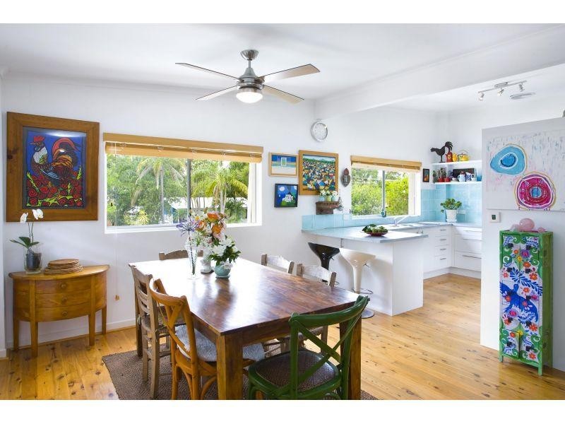 4 Pipi Crescent, Noosaville QLD 4566