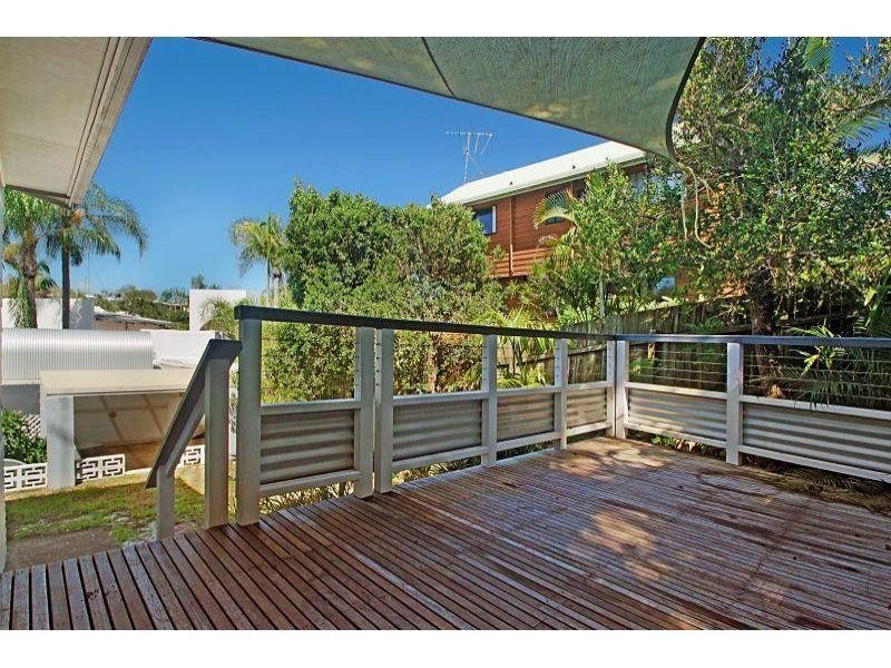 2 Cooloosa Street, Sunshine Beach QLD 4567