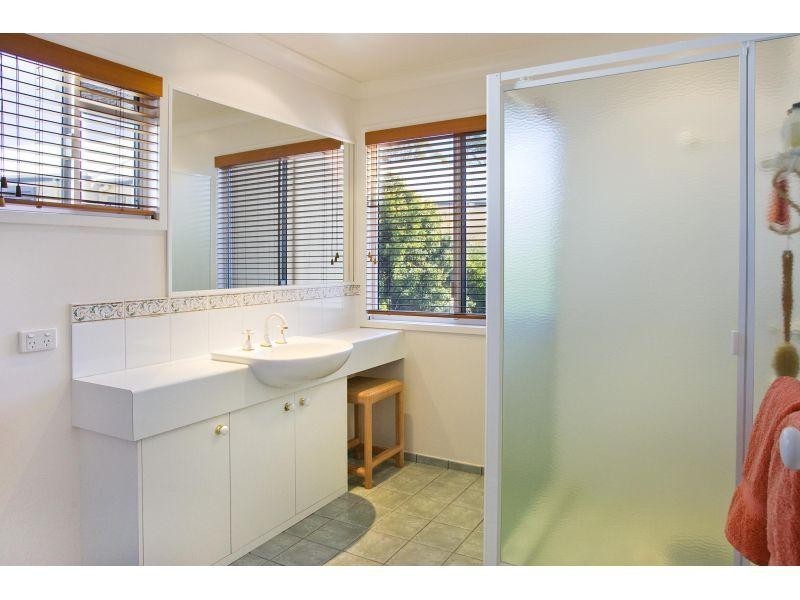 12 Tangmere Court, Noosa Heads QLD 4567