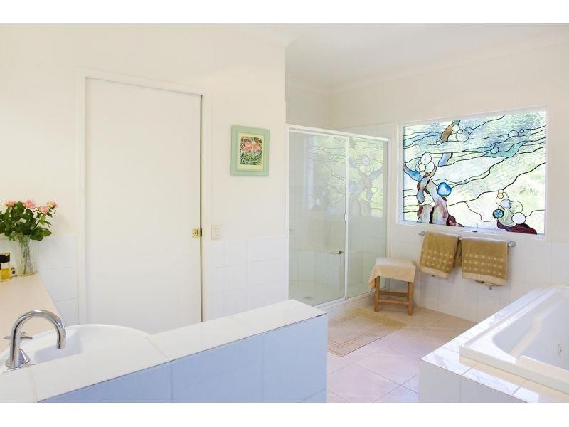 12 Tangmere Court, Noosa Heads QLD 4567