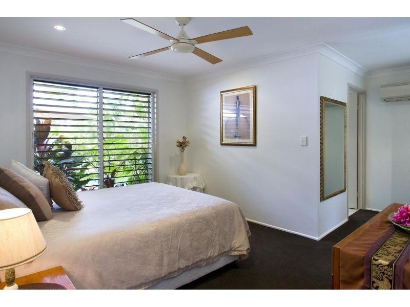 8 Currawong Street, Noosa Heads QLD 4567