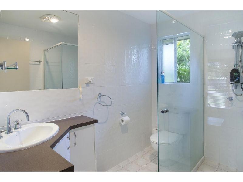 8 Currawong Street, Noosa Heads QLD 4567