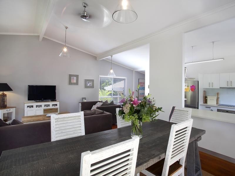 23 Leslie Drive, Noosa Heads QLD 4567