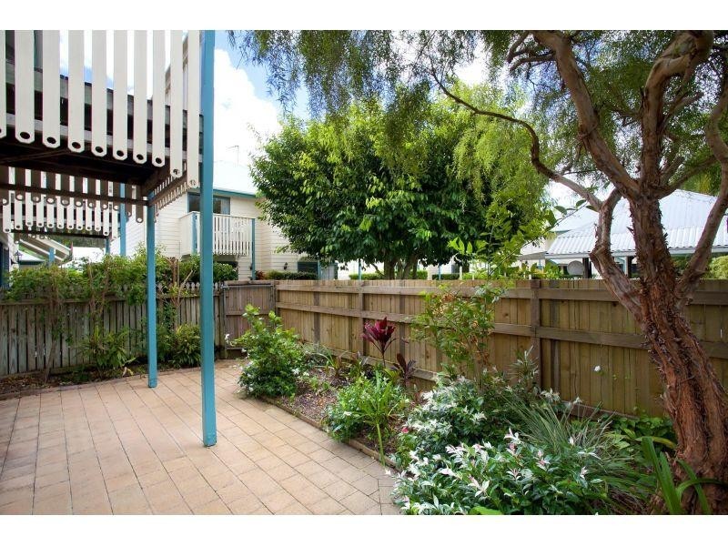 13/15 The Cockleshell, Noosaville QLD 4566