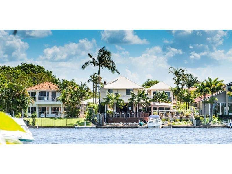 6 The Peninsula, Noosa Waters QLD 4566