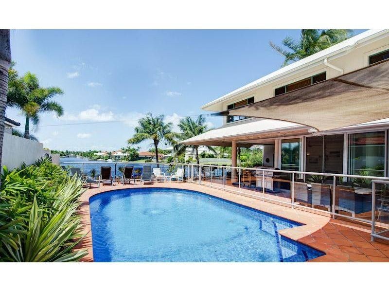 6 The Peninsula, Noosa Waters QLD 4566