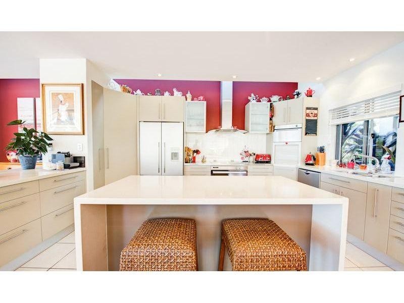 6 The Peninsula, Noosa Waters QLD 4566