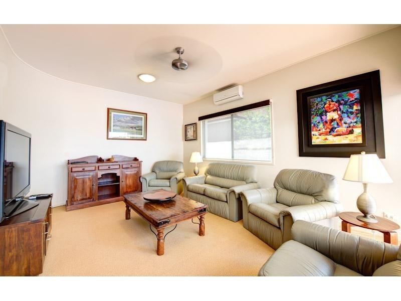 6 The Peninsula, Noosa Waters QLD 4566