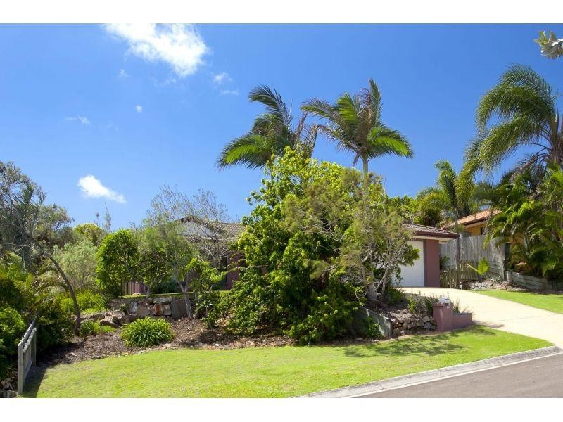 10 Comet Drive, Sunrise Beach QLD 4567