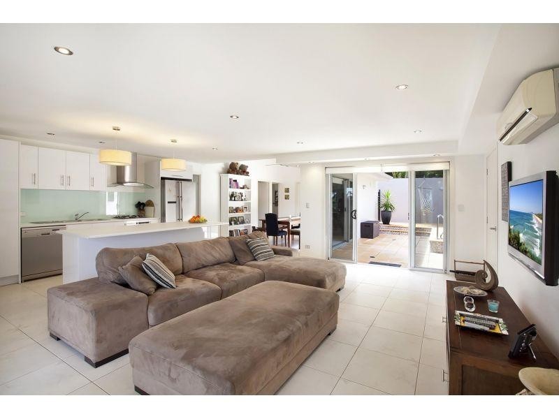 32 Woodland Drive, Peregian Beach QLD 4573