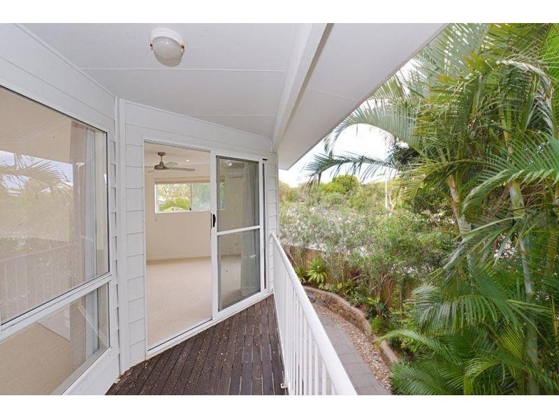 1/70 Southern Cross Parade, Sunrise Beach QLD 4567