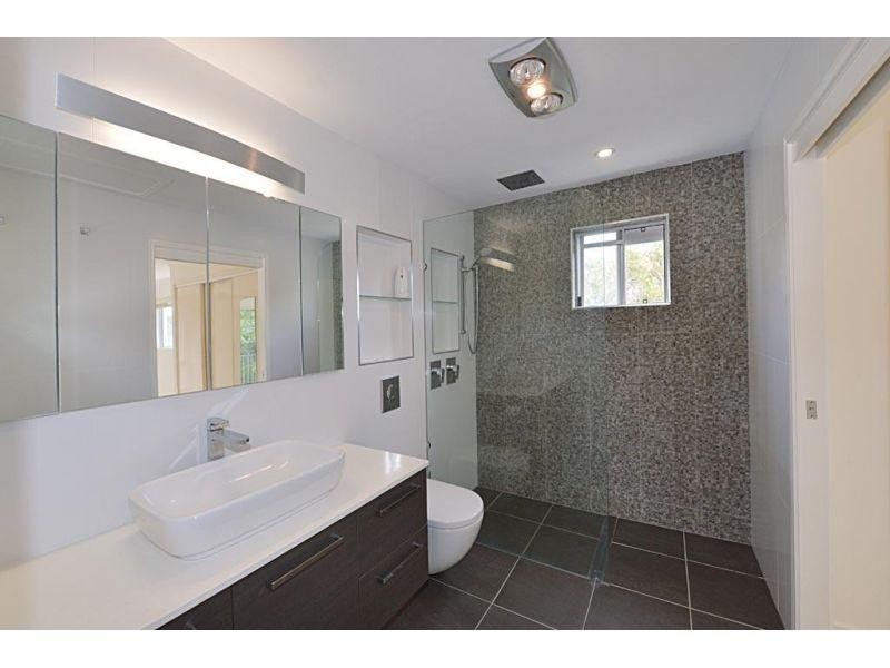 1/70 Southern Cross Parade, Sunrise Beach QLD 4567