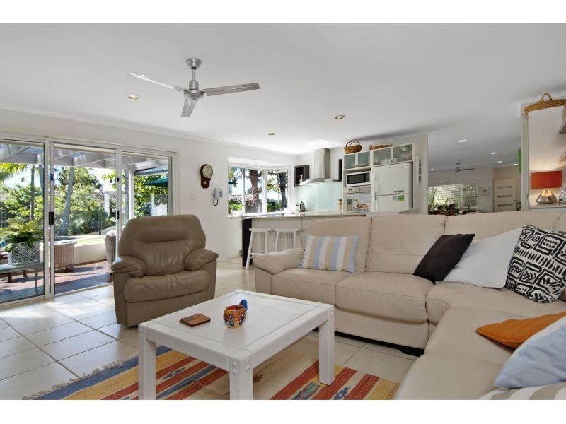 12 Capri Court, Noosa Heads QLD 4567