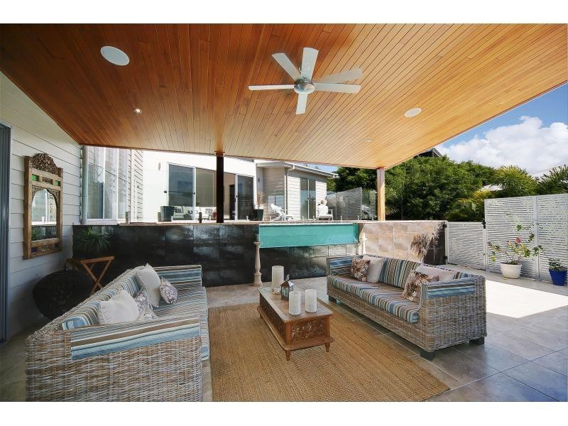 12 Mariners Place, Sunrise Beach QLD 4567