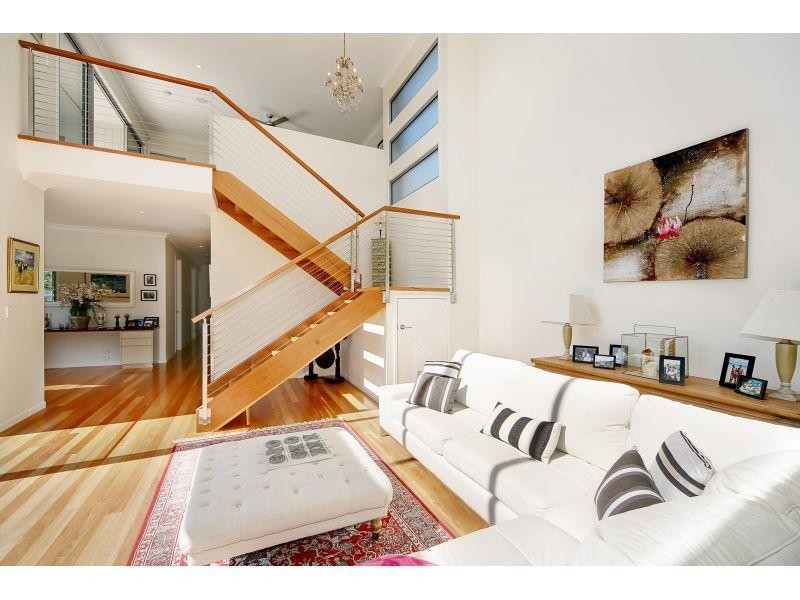 12 Mariners Place, Sunrise Beach QLD 4567