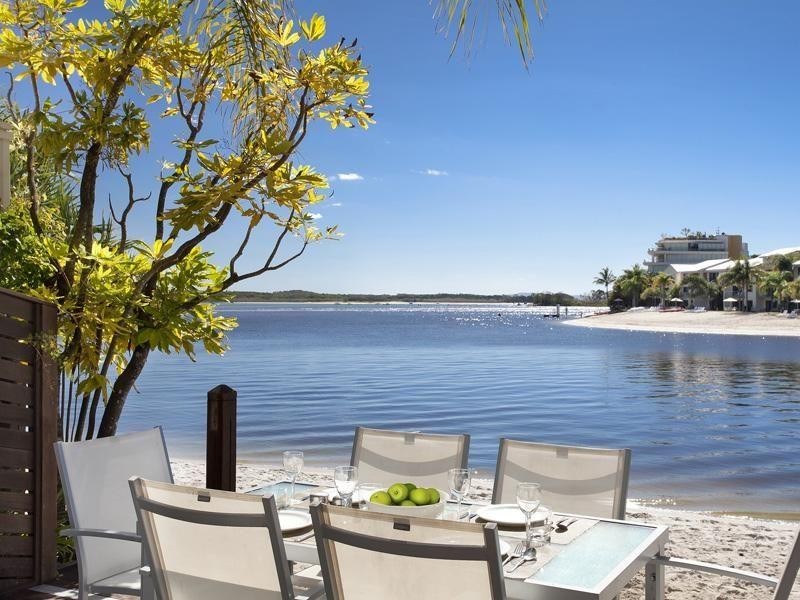 2/8 Munna Crescent, Noosa Heads QLD 4567