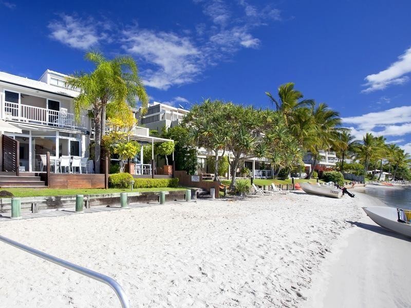 2/8 Munna Crescent, Noosa Heads QLD 4567