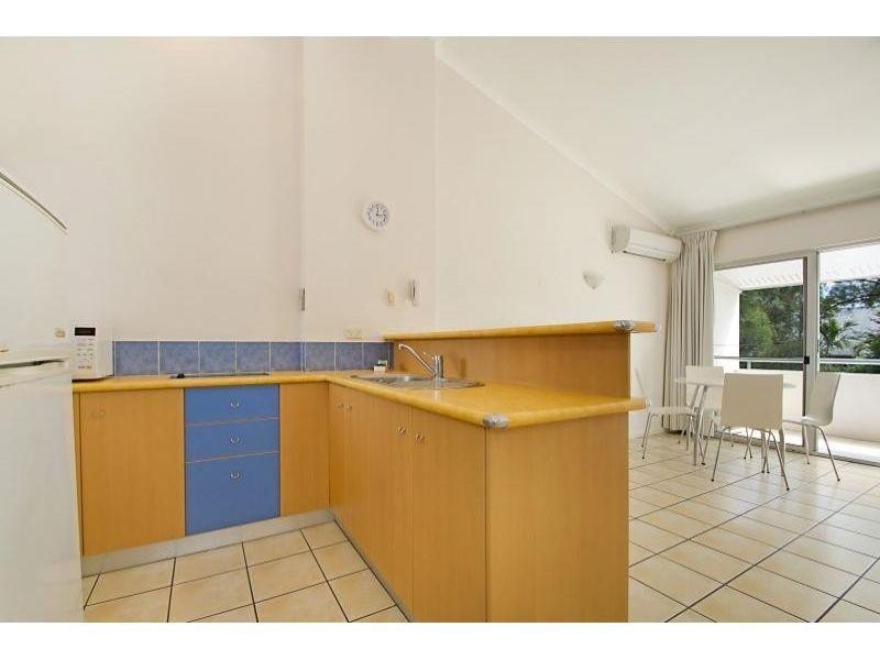 10/49 Noosa Parade, Noosa Heads QLD 4567