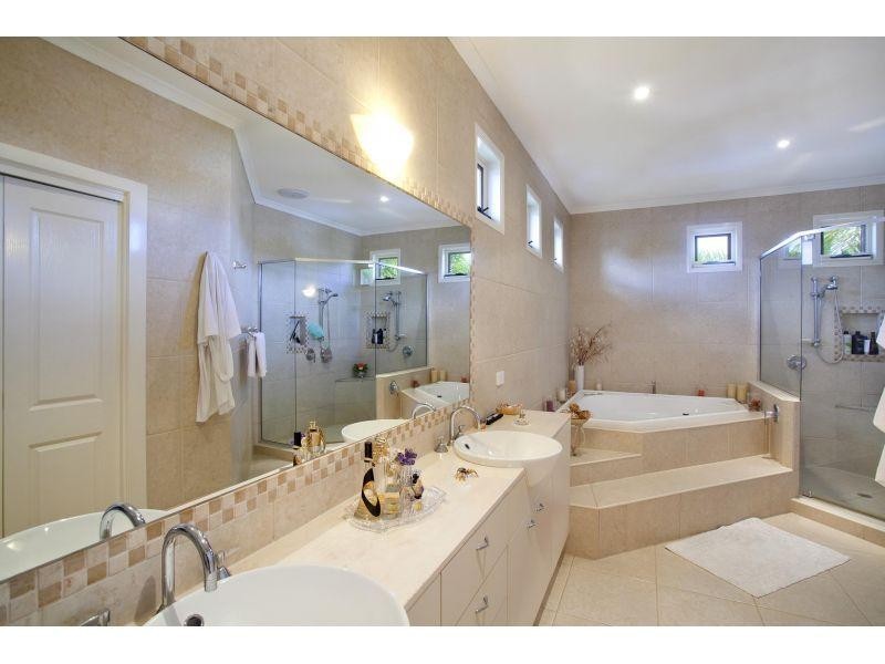 26 Shipyard Circuit, Noosa Waters QLD 4566