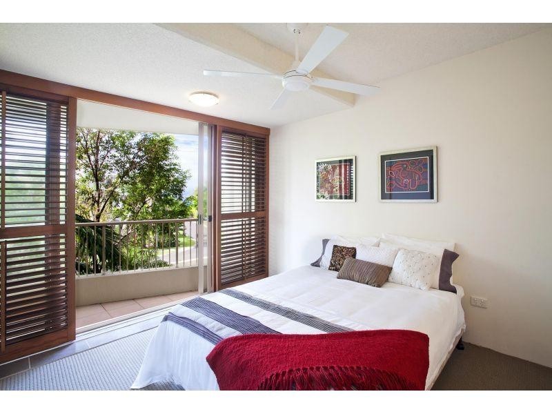 2/5 Henderson Street, Sunshine Beach QLD 4567
