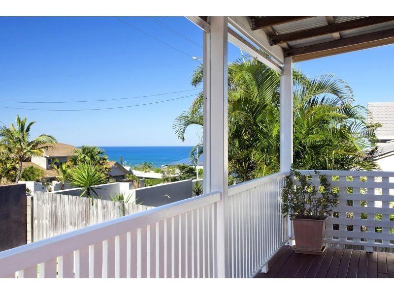 21 Southern Cross Parade, Sunrise Beach QLD 4567
