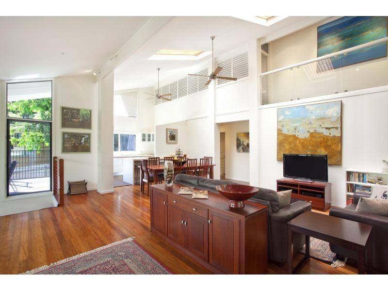 12 Moonare Crescent, Noosa Heads QLD 4567