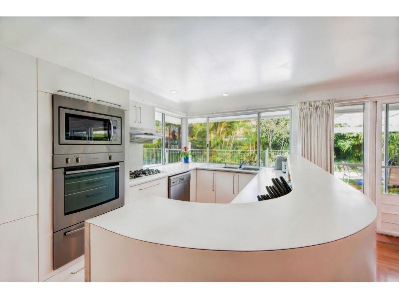 24 Aquamarine Circuit, Noosa Waters QLD 4566