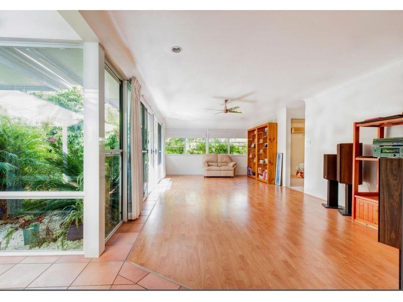 24 Aquamarine Circuit, Noosa Waters QLD 4566