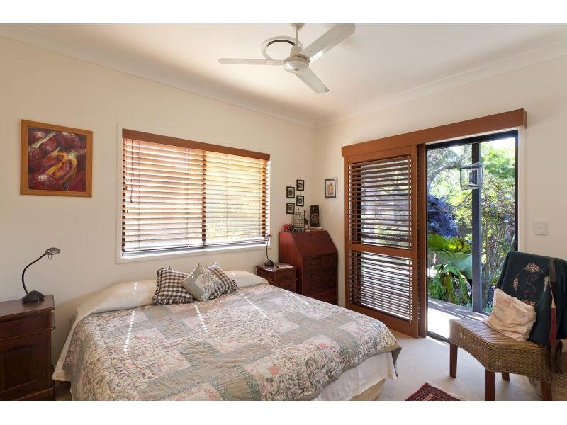 5 Galgate Street, Sunrise Beach QLD 4567