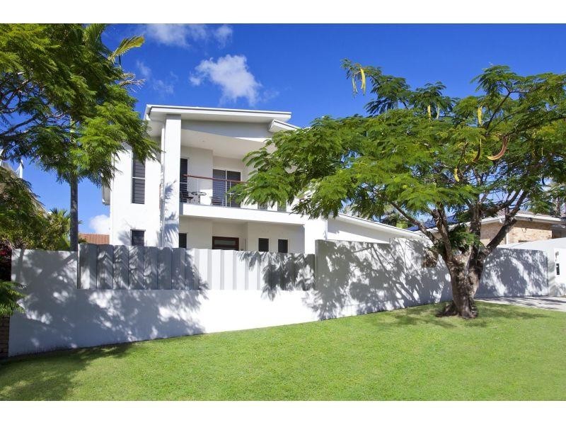 32 Wyona Drive, Noosa Heads QLD 4567