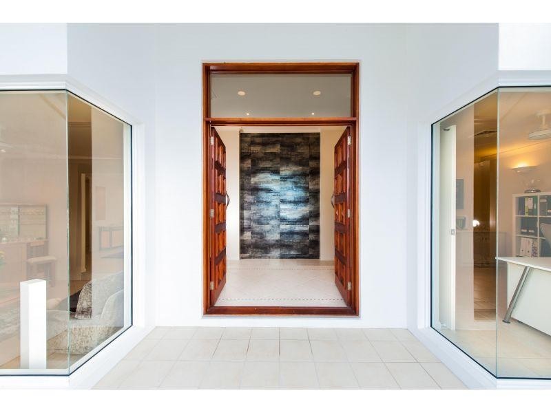 24 Shorehaven Drive, Noosa Waters QLD 4566