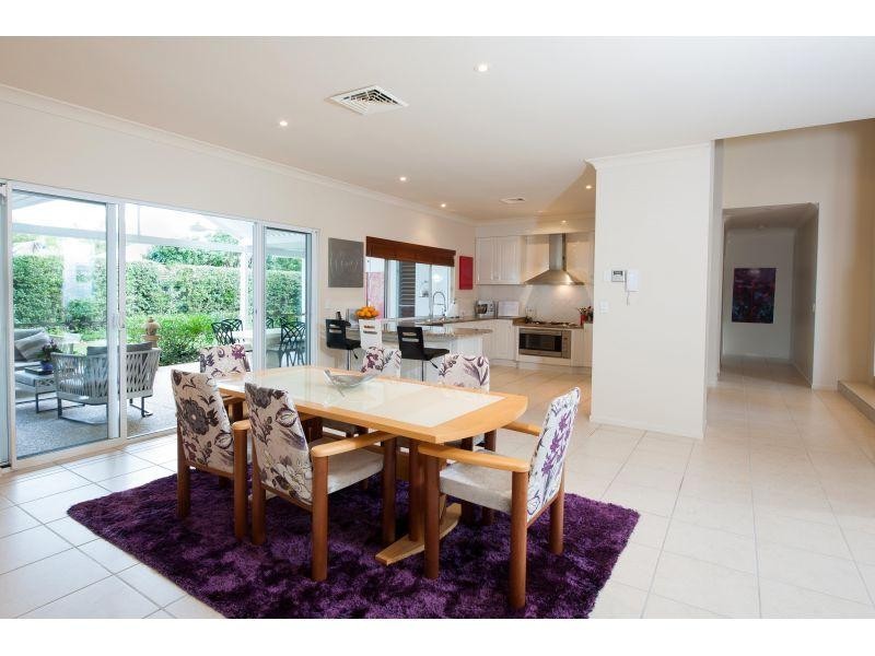 24 Shorehaven Drive, Noosa Waters QLD 4566