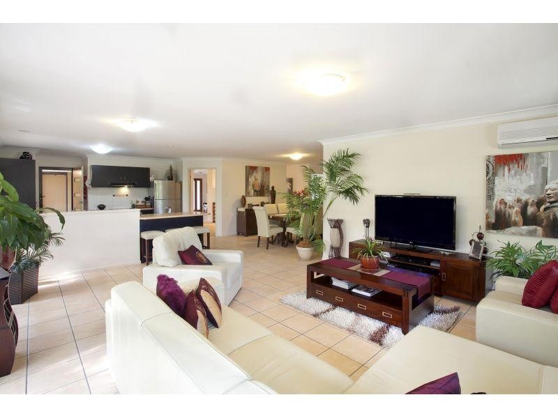 30 Shipyard Cct, Noosa Waters QLD 4566