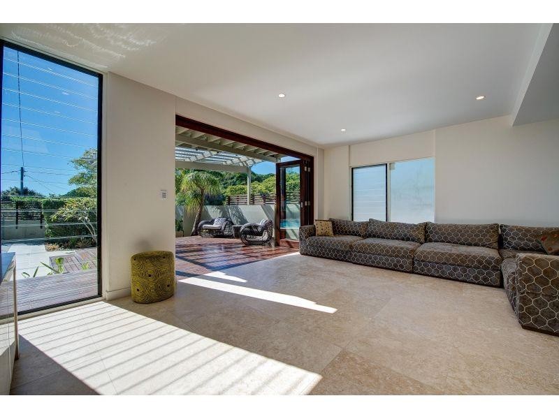 14 Angler Street, Noosa Heads QLD 4567