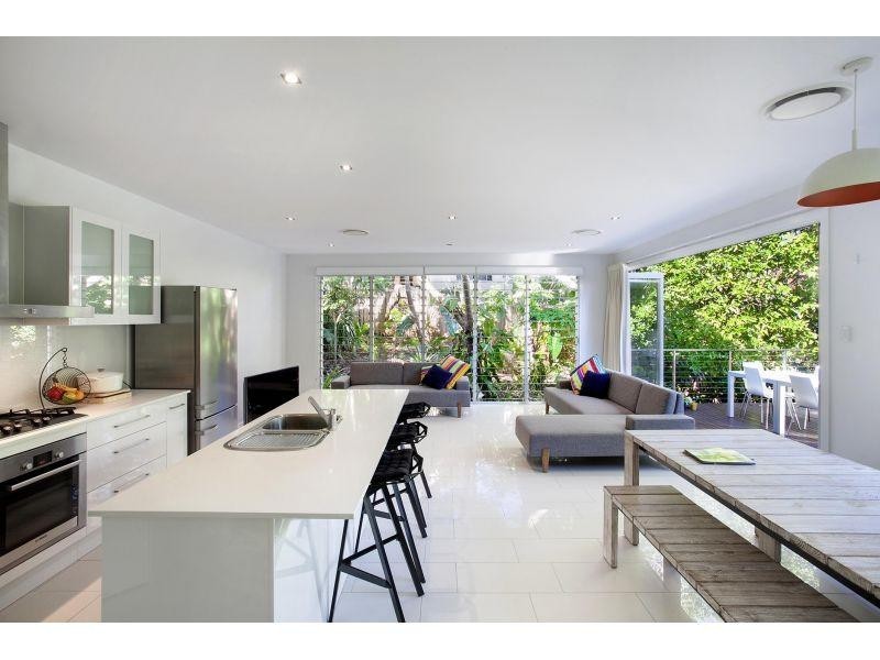 6 Berrima Row, Noosa Heads QLD 4567