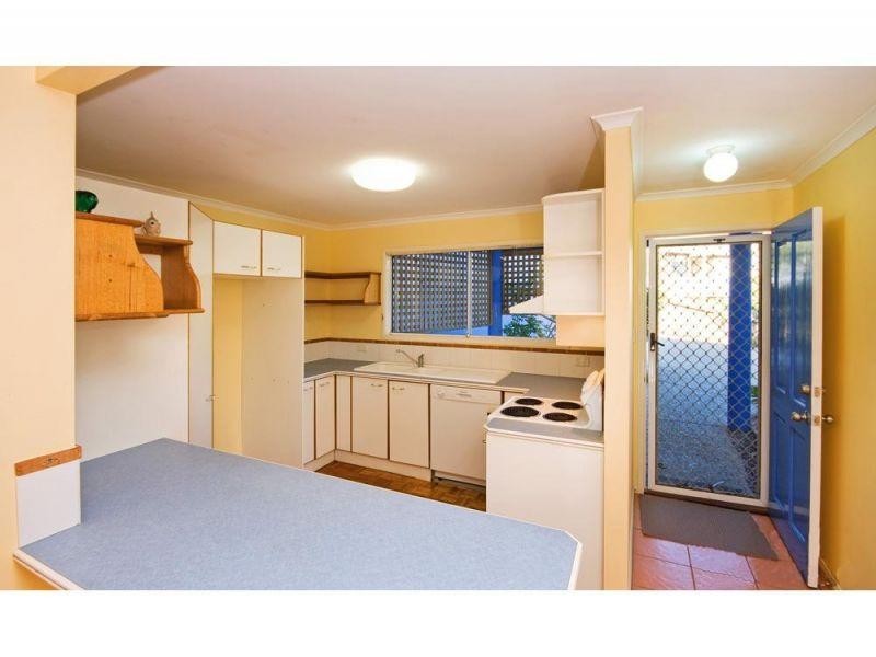 1/16 Sobraon Street, Sunrise Beach QLD 4567