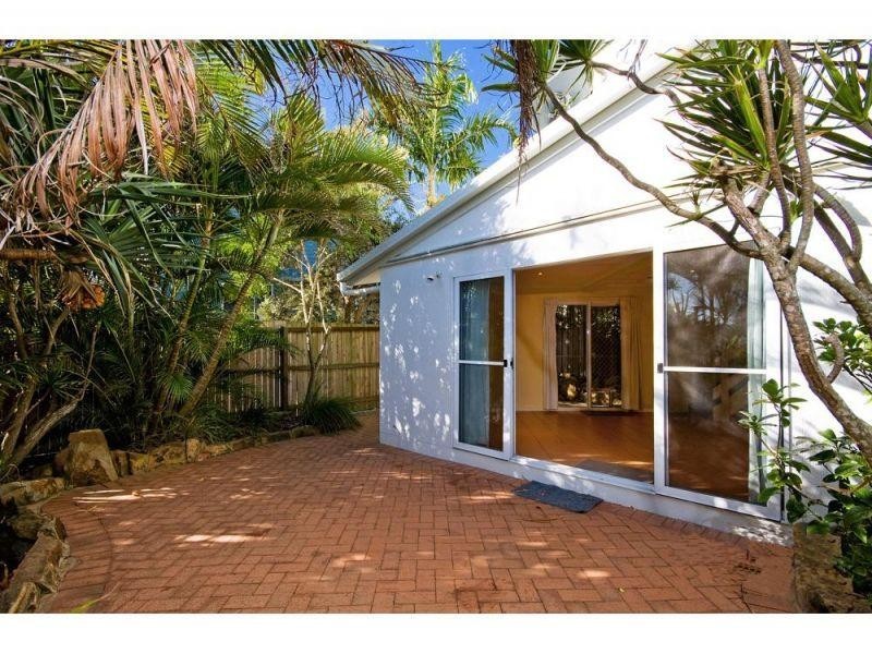 1/16 Sobraon Street, Sunrise Beach QLD 4567