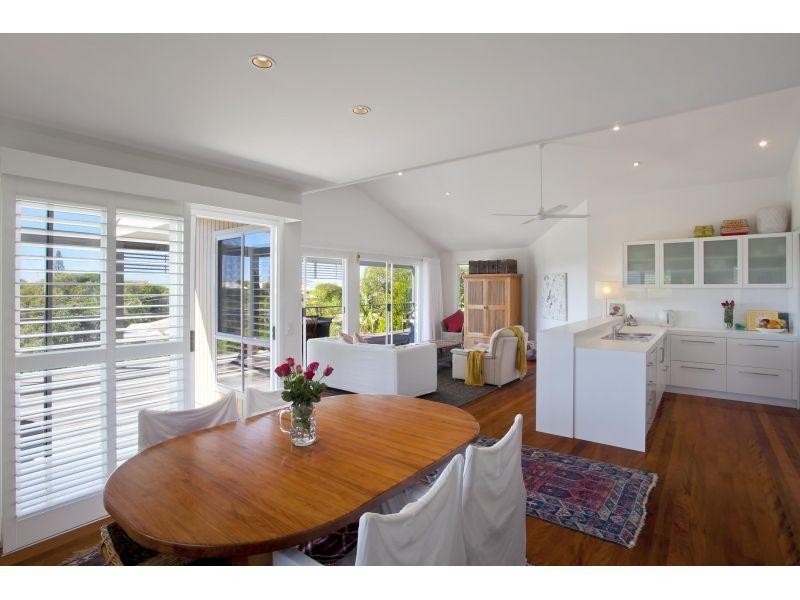 26 Orient Drive, Sunrise Beach QLD 4567