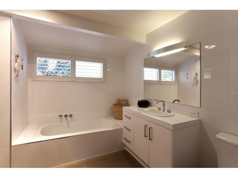 26 Orient Drive, Sunrise Beach QLD 4567